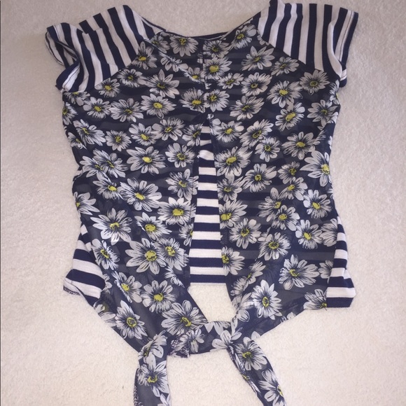 Aeropostale shirt - Picture 3 of 3